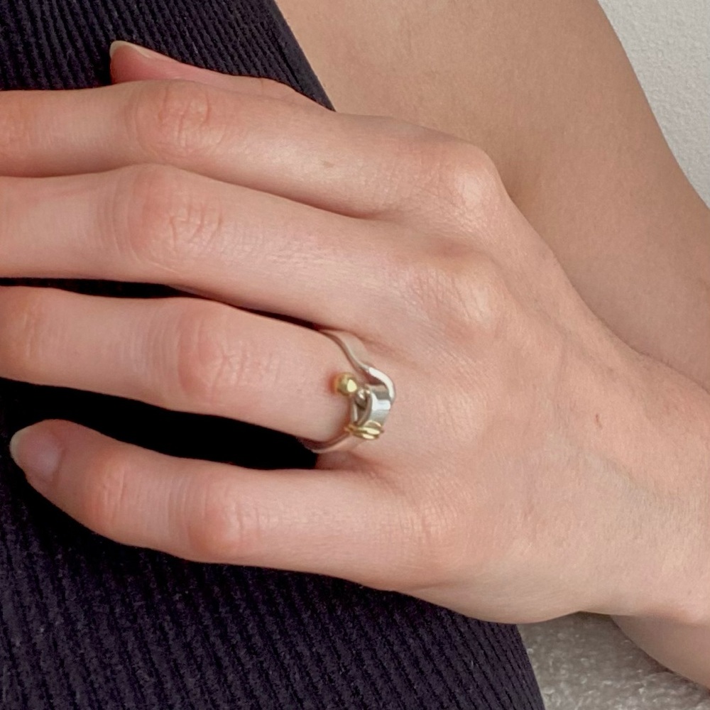 Tiffany & Co 18 Ct Gold & Sterling Silver 925 Hook & Eye Band Ring